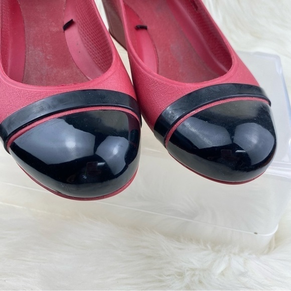 CROCS WEDGE HEEL CAP TOE  SHOES COLOR RED AND BLACK SIZE W8 - Picture 8 of 10